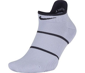 Nike Court Essential No Show
