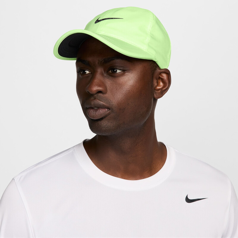 Nike Dri-FIT Club Featherlight Cap (Barely Volt)